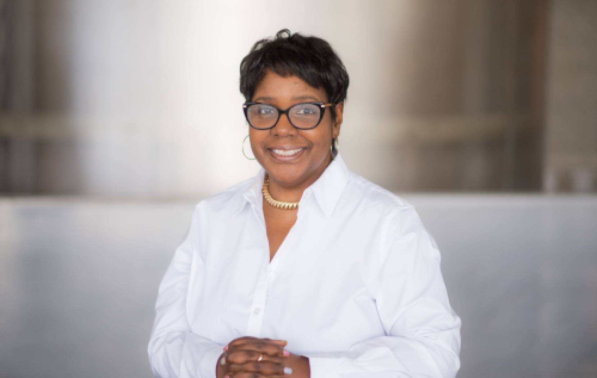 Linda Ray image